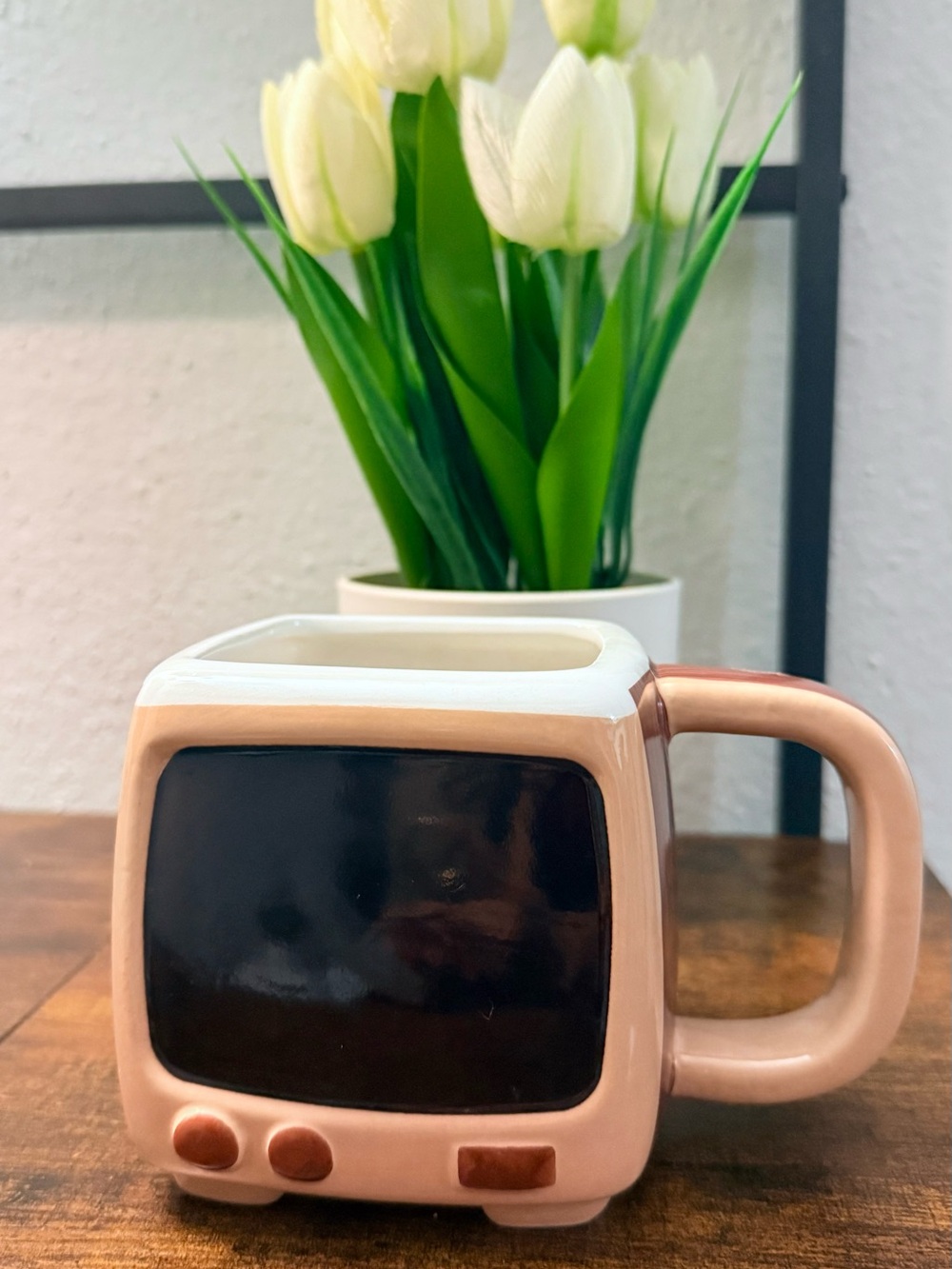 Ceramic Retro TV Vase & Planter in Pink and Black